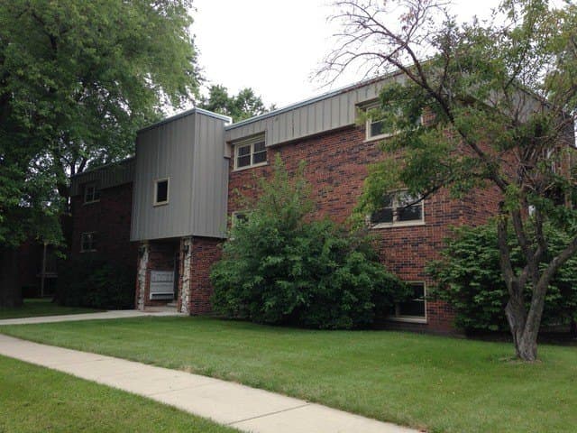 5720 East Ave Apt 3B
