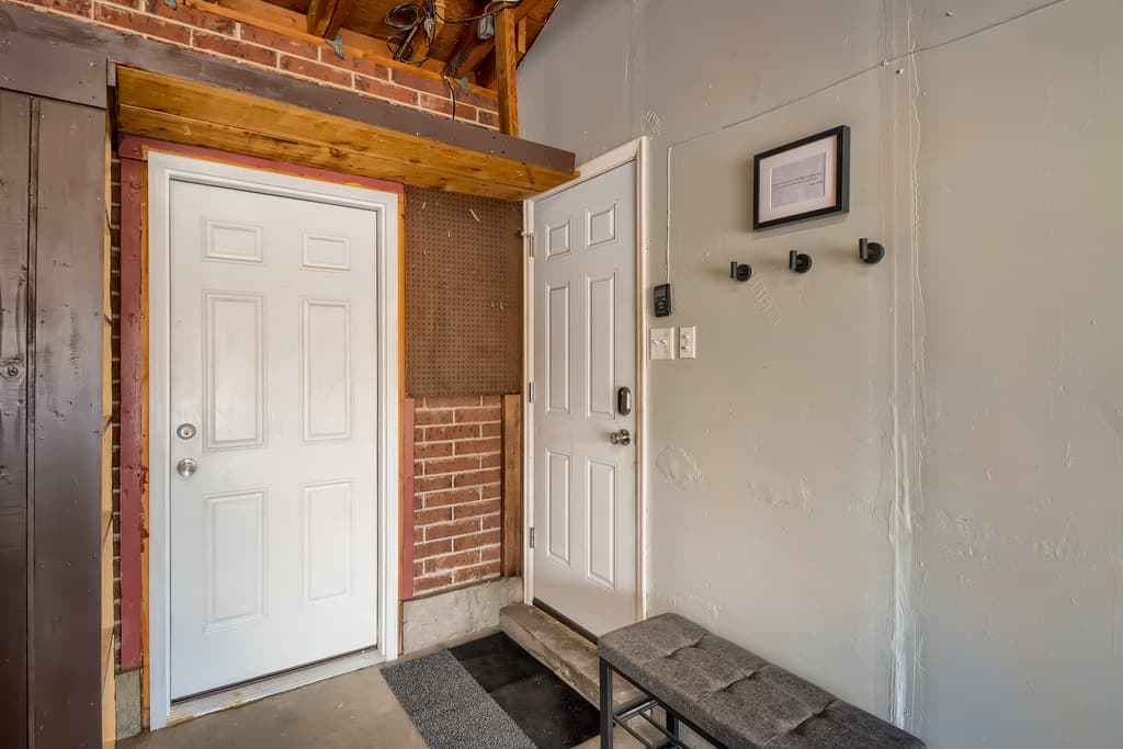 14810 Robins Dr Unit Basement