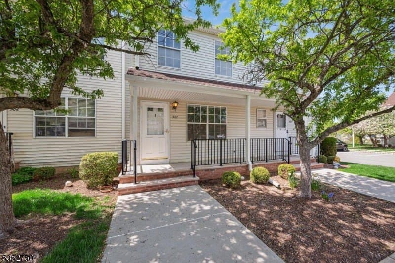 907 Wetherburn Ct