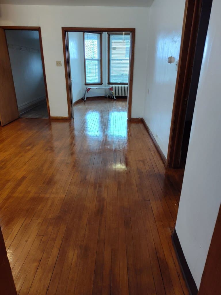 407 E 5th St Unit Lower