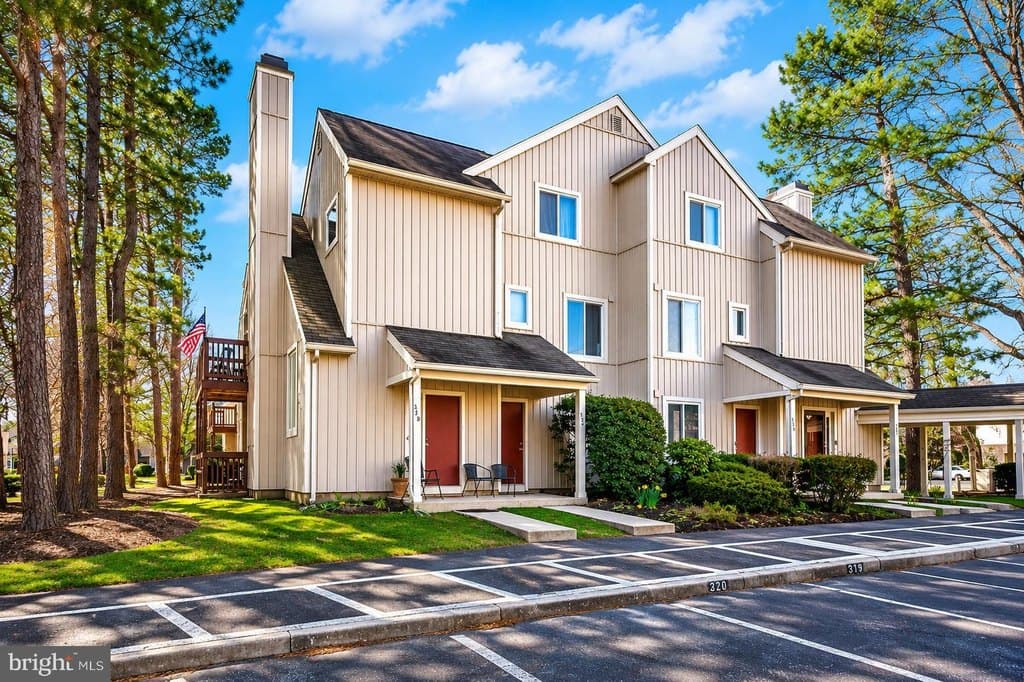 339 Woodlake Dr
