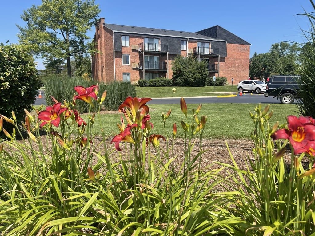4400 W Lake Ave Unit 203B