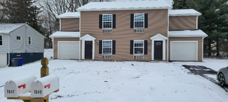 4935 Greenwood St Unit 2