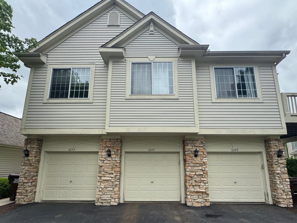 6251 Commonwealth Dr Unit 1
