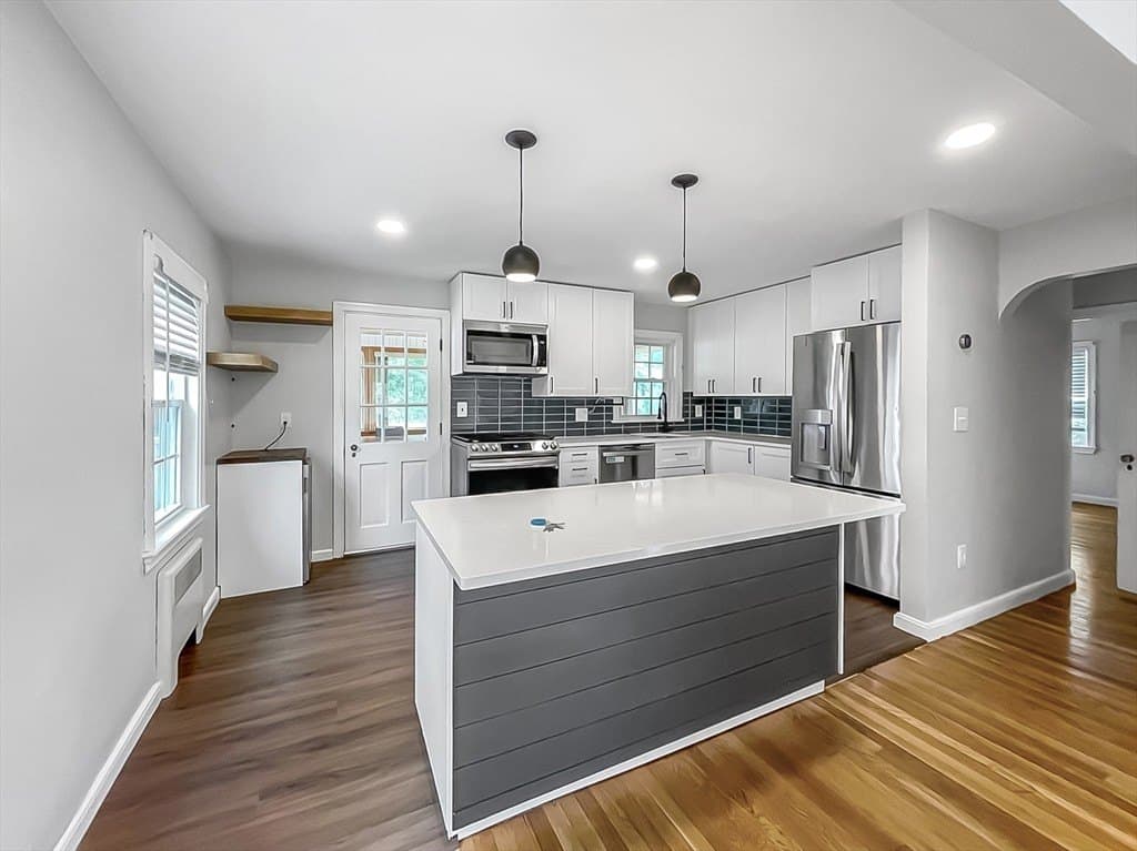 41 Burrwood Rd