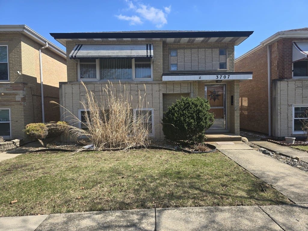 3707 Clarence Ave Unit Garden