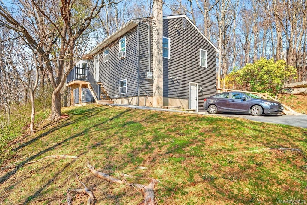 11 Colonel Glenn Dr