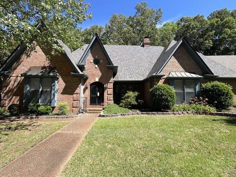6700 Kirby Oaks Cv N