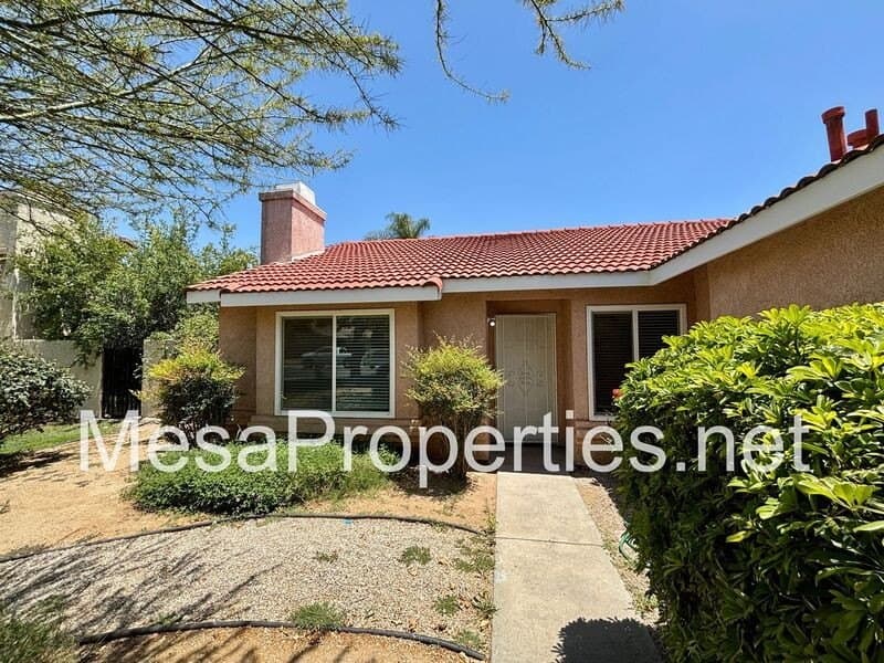 1412 Pace Ct