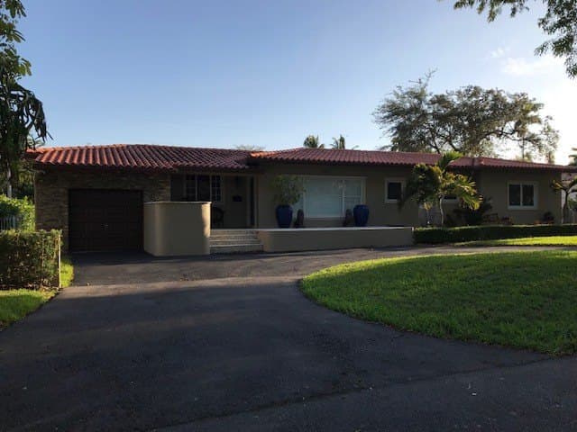 1431 Sarria Ave