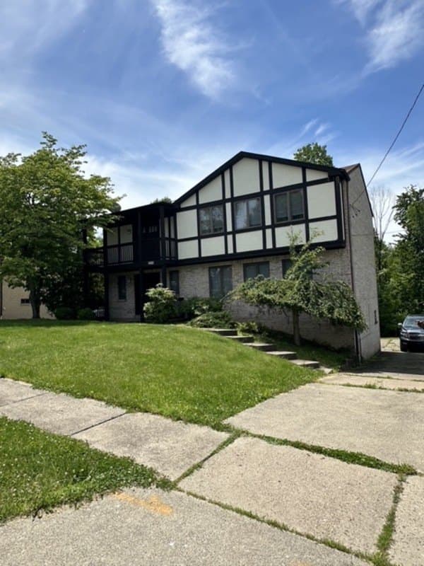 2215 Ramsey Rd