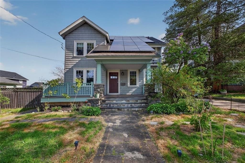 36 Mount Hope Ave