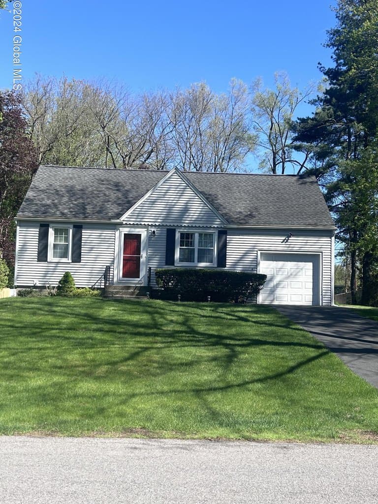 4 Arlene Ave