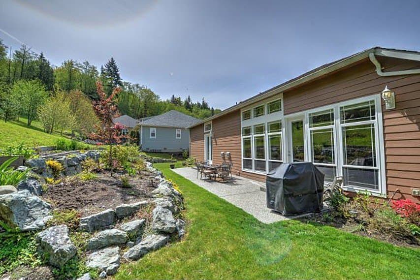 4820 Beaver Pond Dr S
