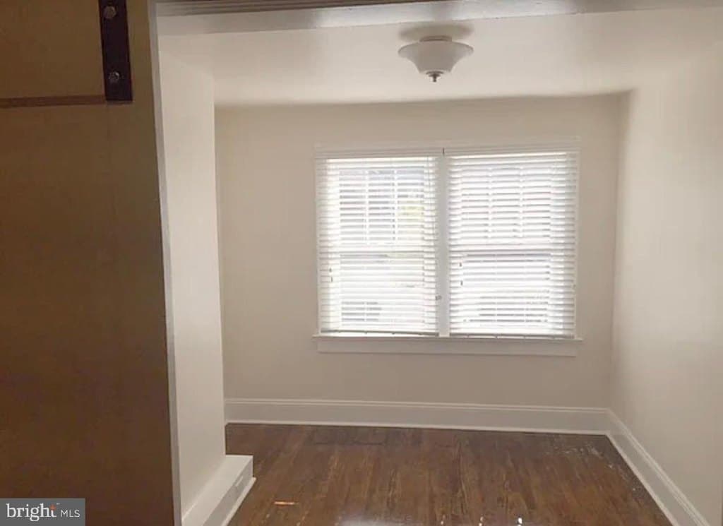 4 W Cork St Apt 1