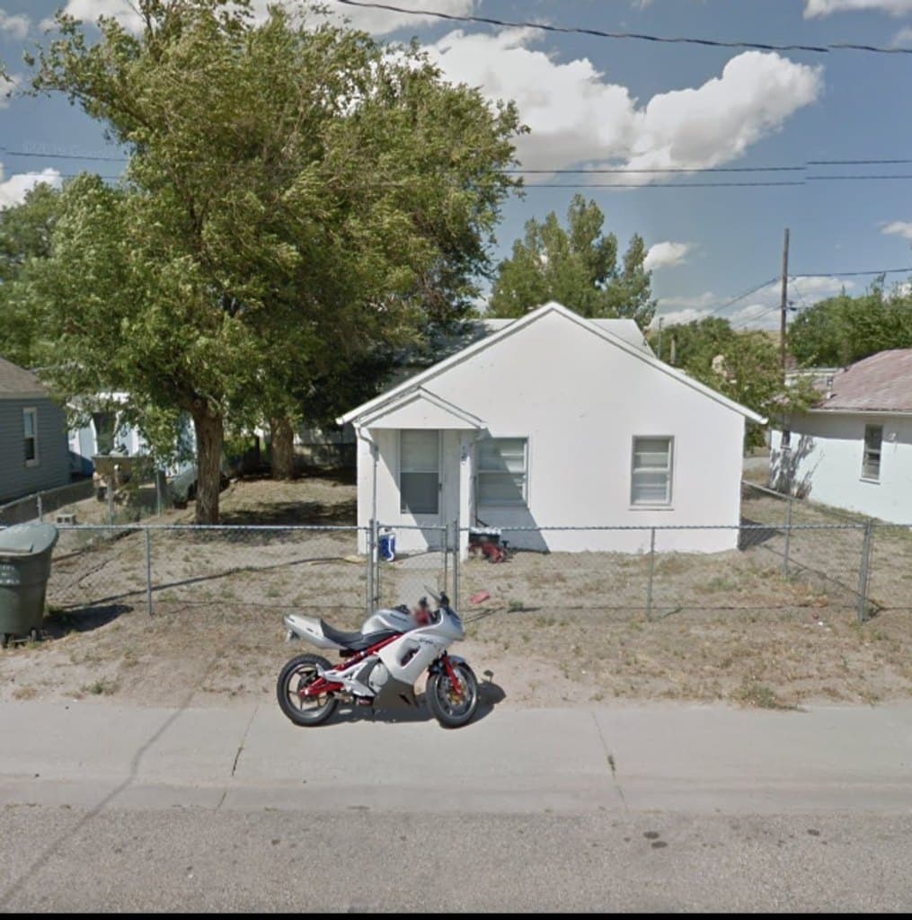 120 E L St