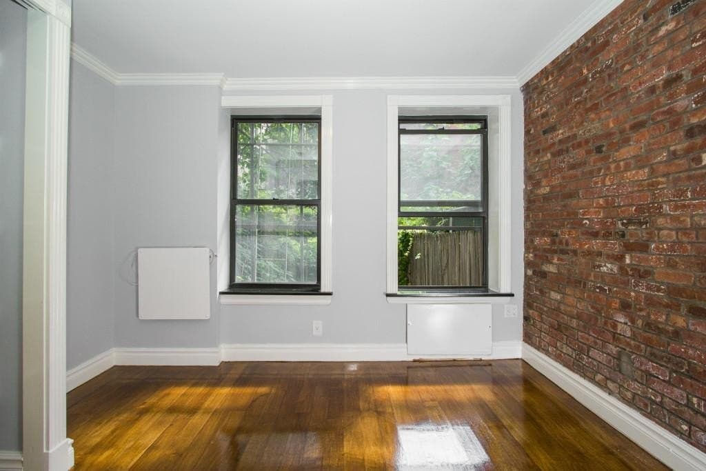 444 W 52nd St Apt 1W