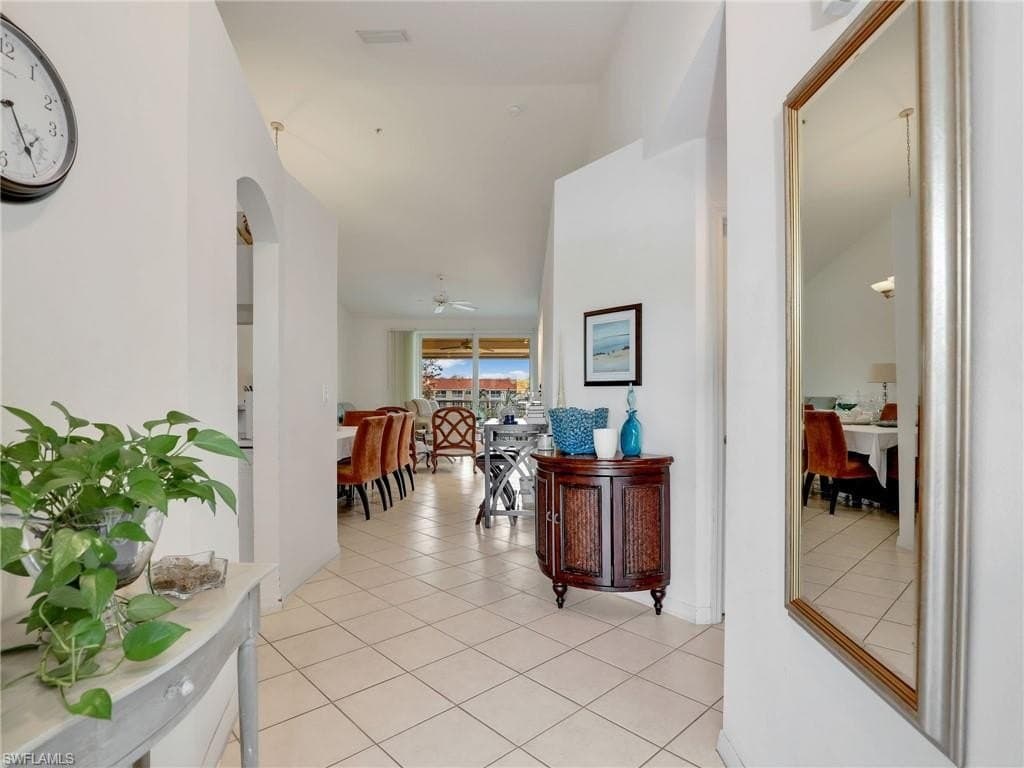 6900 Huntington Lakes Cir Apt 202