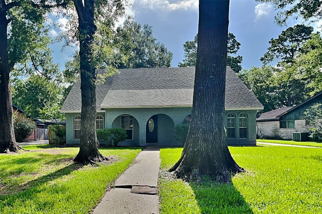 3238 Three Pines Dr
