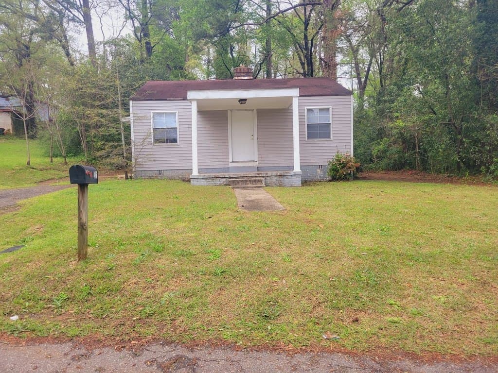 231 Pineneedle Rd