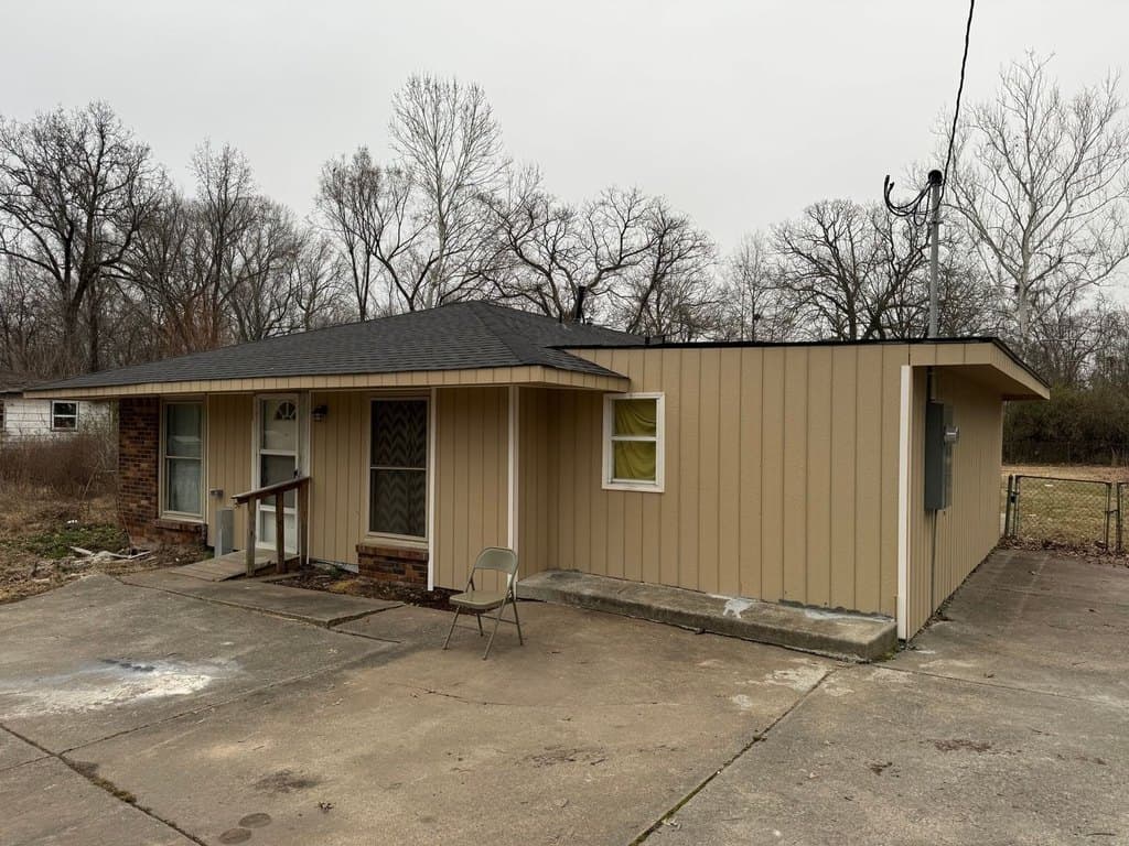304 Mimosa St