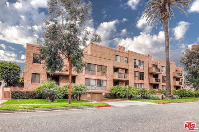 235 S Tower Dr Unit 102