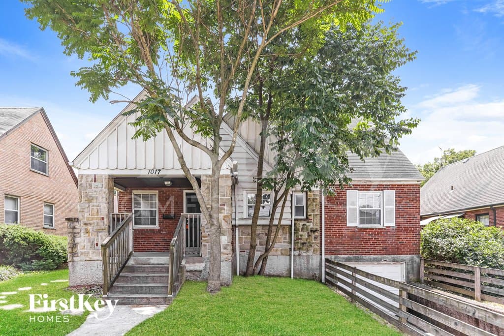 1017 W North Bend Rd
