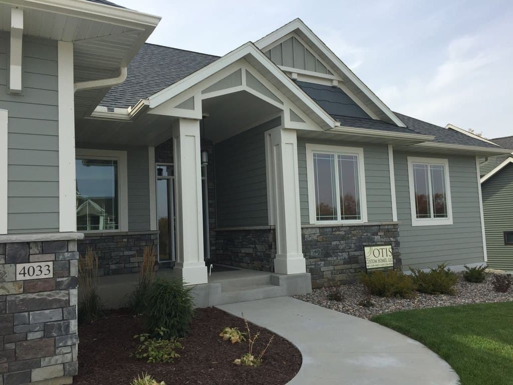 4033 Cameo Pl NE
