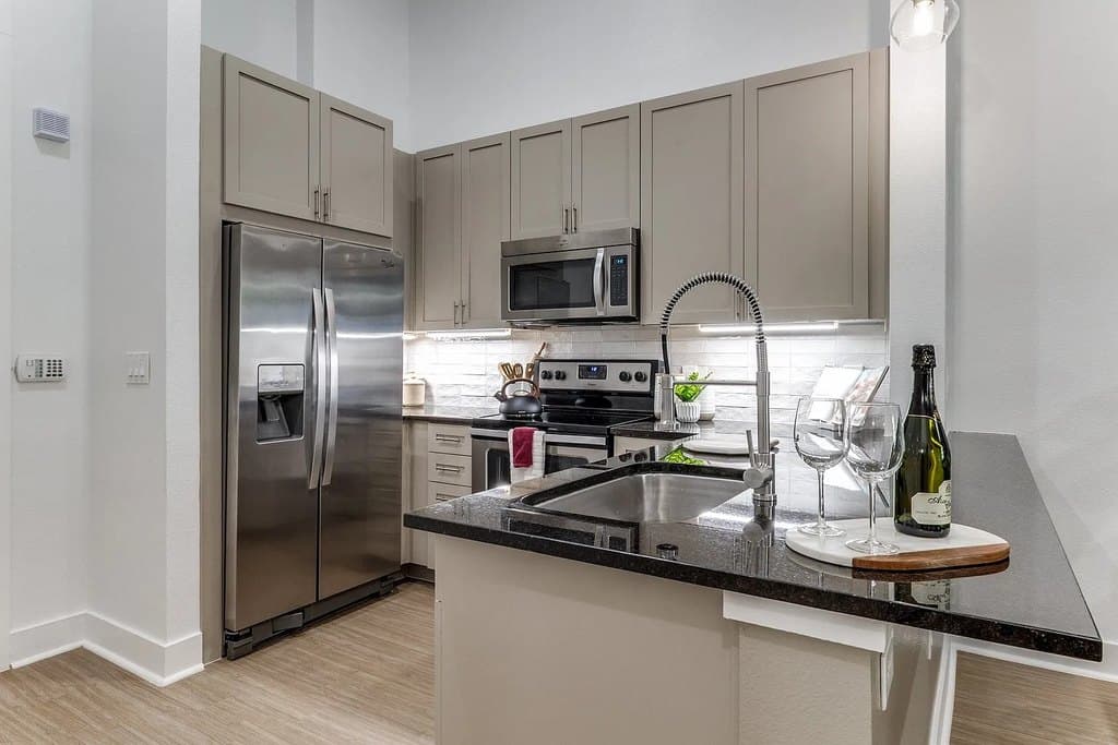 4110 Fairmount