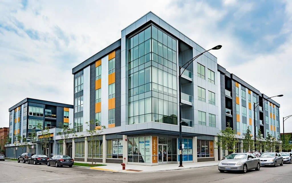 Luxe Logan Square