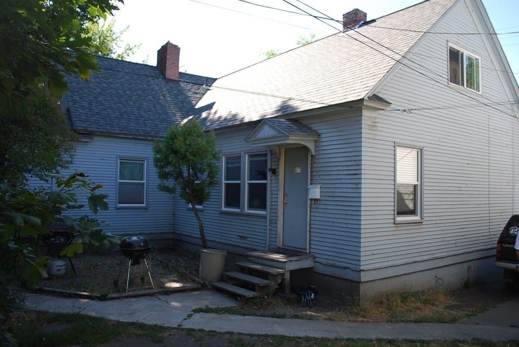 675-677 NE Opal Street