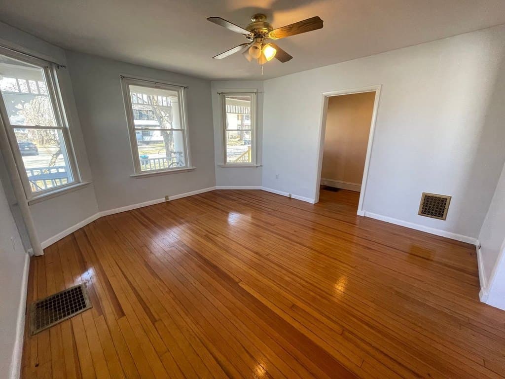 26 Livingston Ave