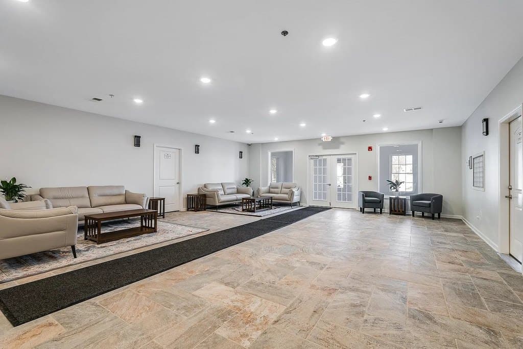 Pinnacle Ridge Apartments