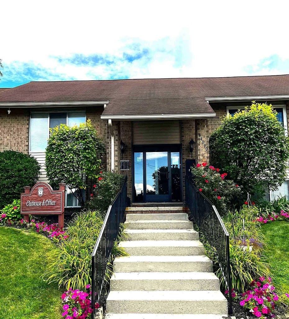 Hanover Court Apartments