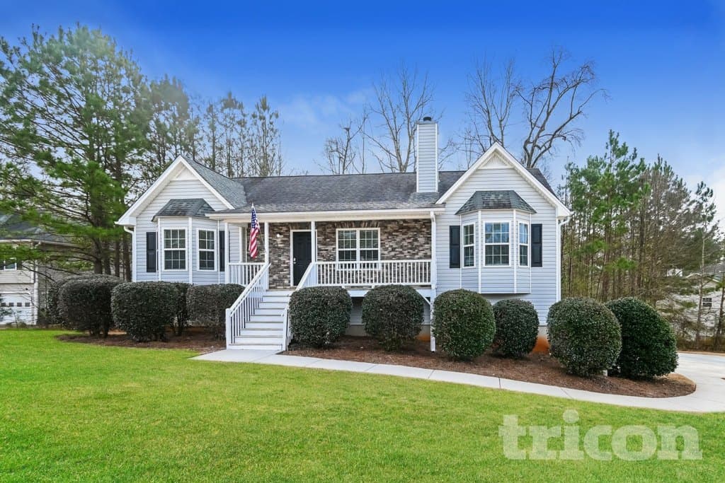 7602 Autumn Breeze Douglasville GA