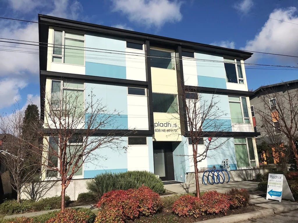 Pladhus Apartments