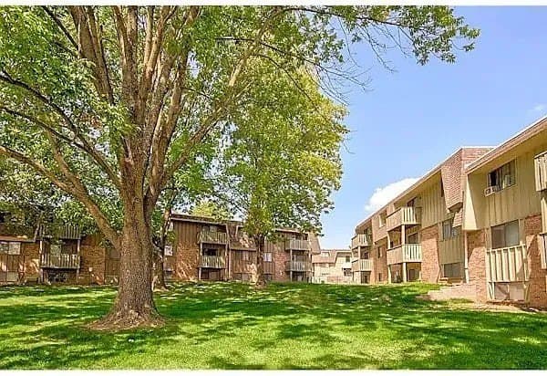 Knollwood Apartments