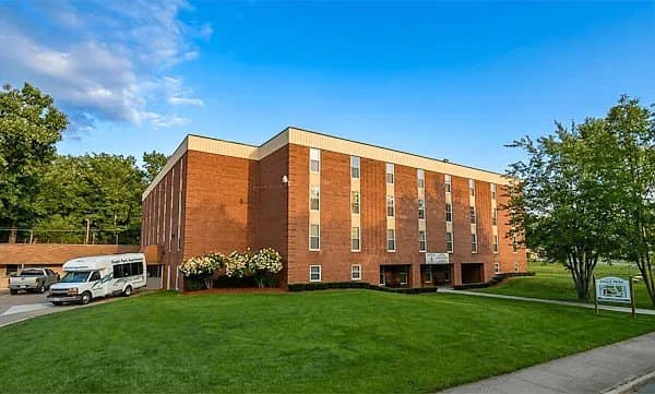 301 Eagle Park Apartments
