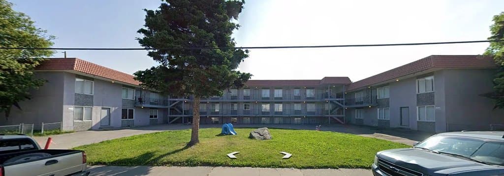 415 N Bragaw
