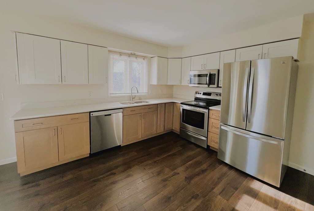 91/93 Dickinson Avenue