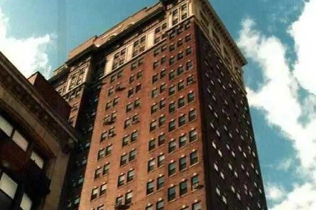 Chancellor Apartments