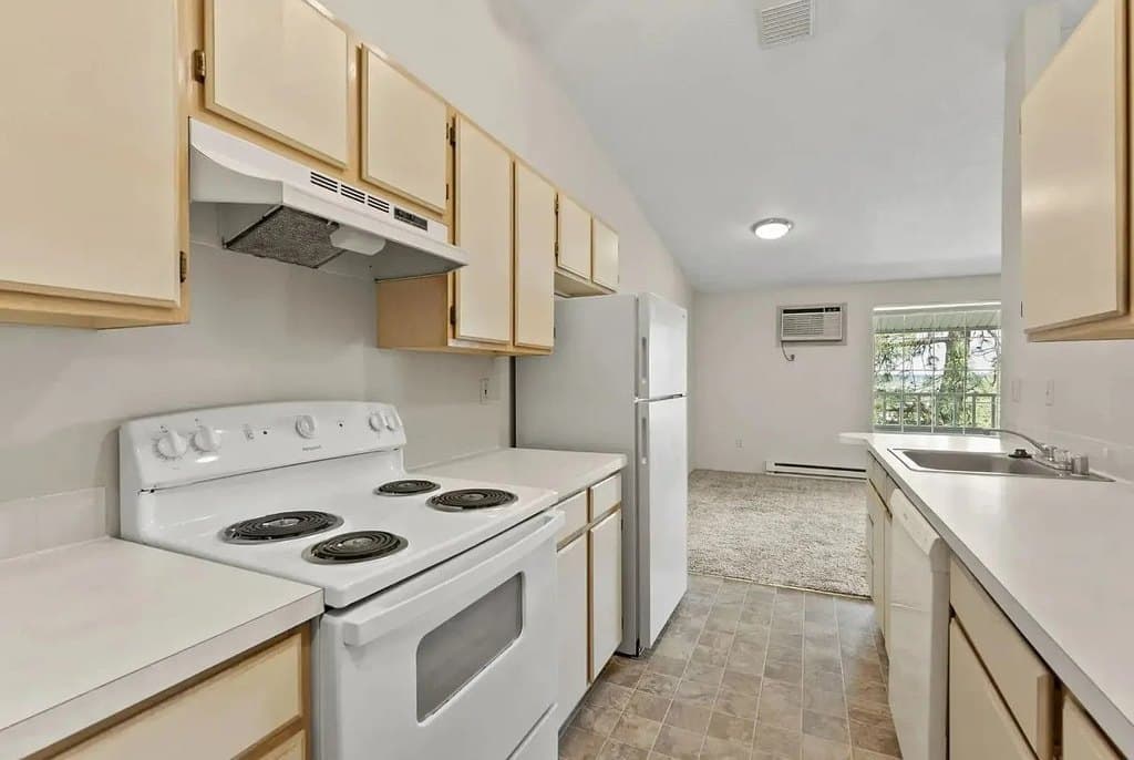 Stonecrest Apartments