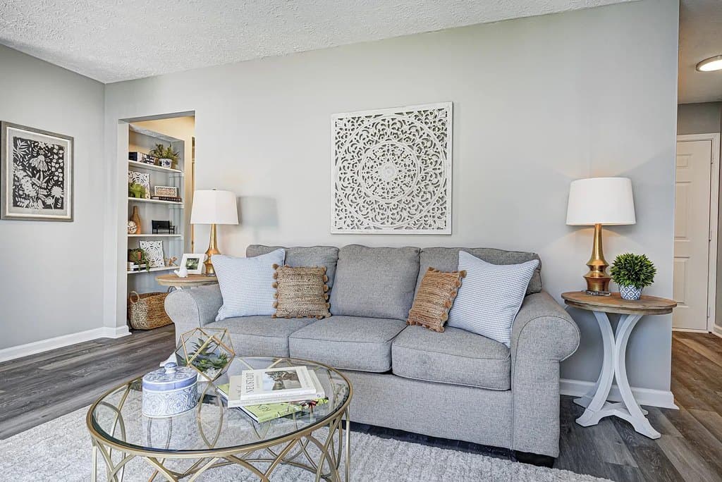 Ivy Knoll Apartments