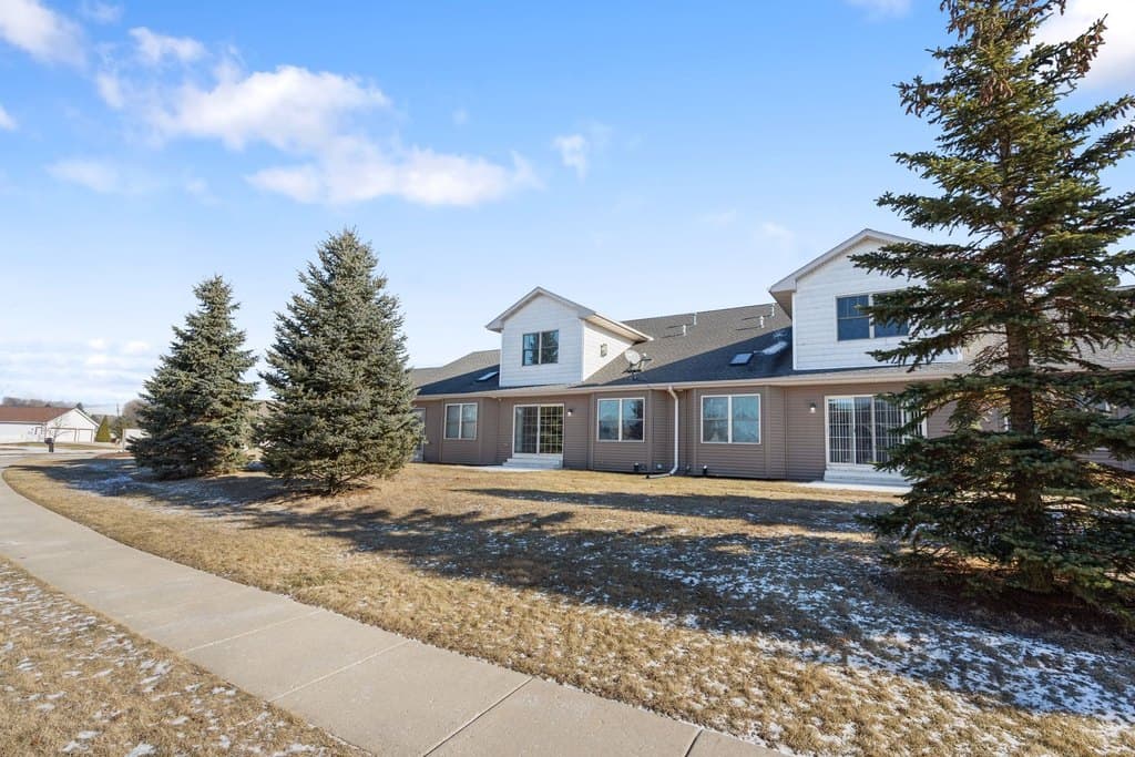 Meadowview Commons Condominiums