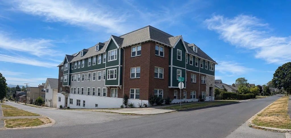 435 -Keystone Apartments