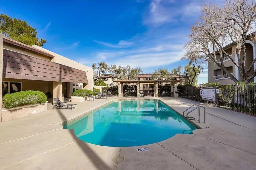 Sterling Sahara Apartments