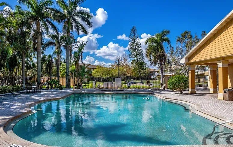 Rio Vista Village Apartments