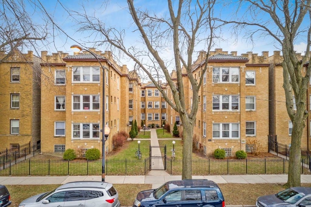 5055-61 N Damen