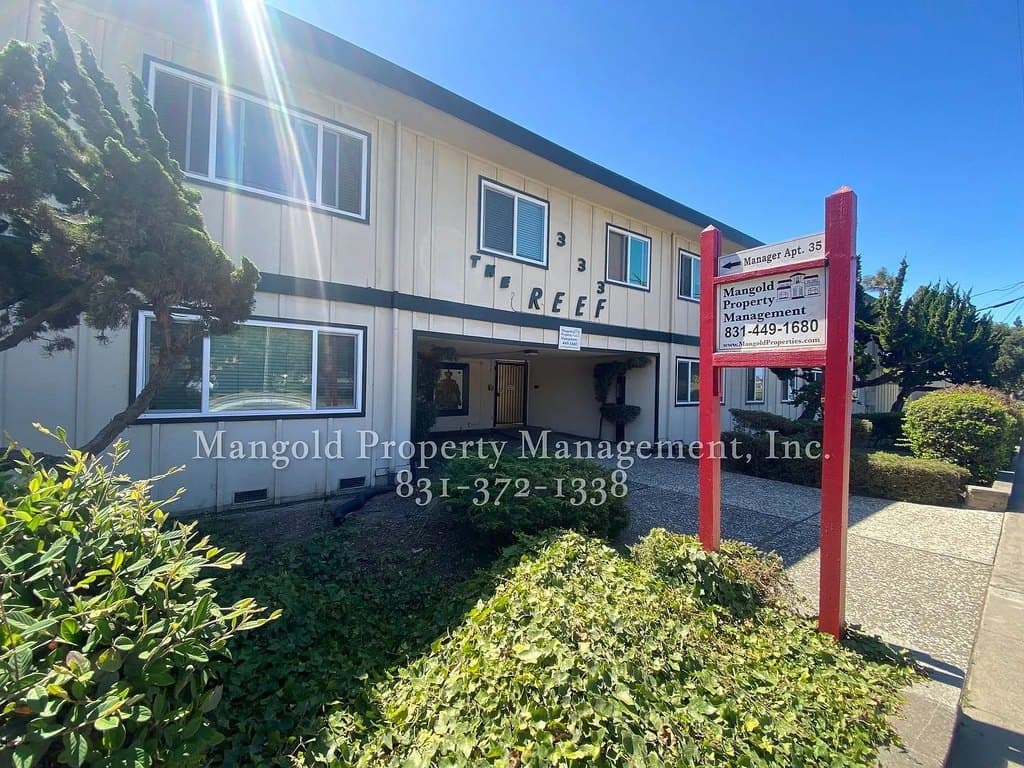 The Reef Apartments
