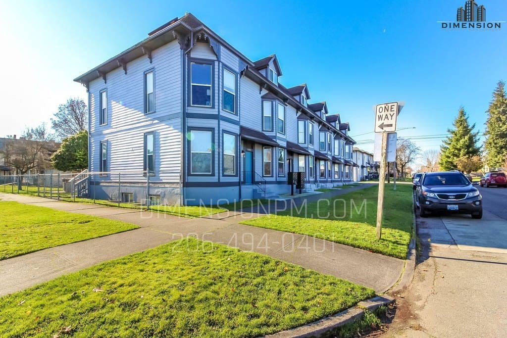 Turn of Century Apartments 1 and 3 bedrooms
